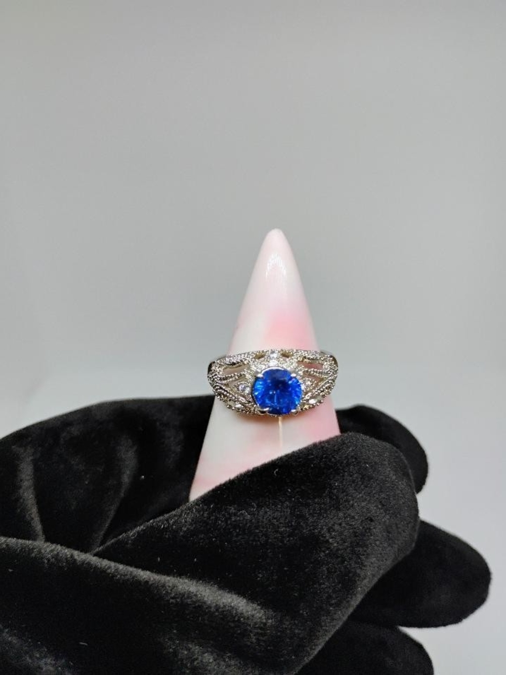 925 Silver Ring with Blue Center Stone